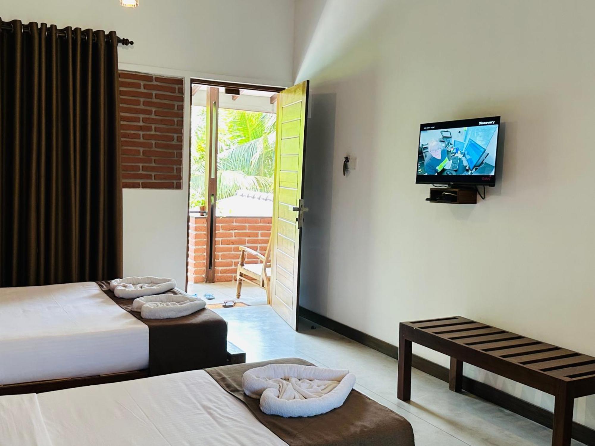 Hotel Heladiv Anuradhapura Exterior foto