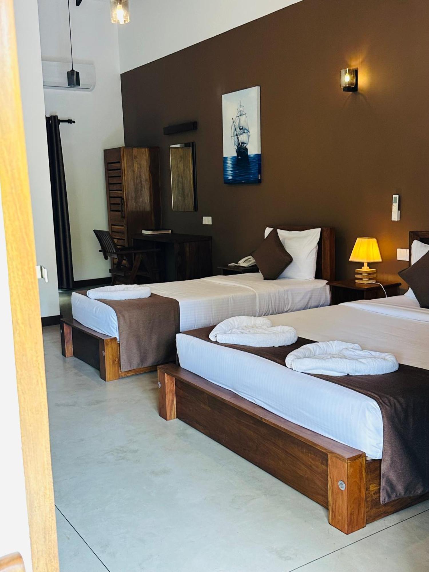 Hotel Heladiv Anuradhapura Exterior foto