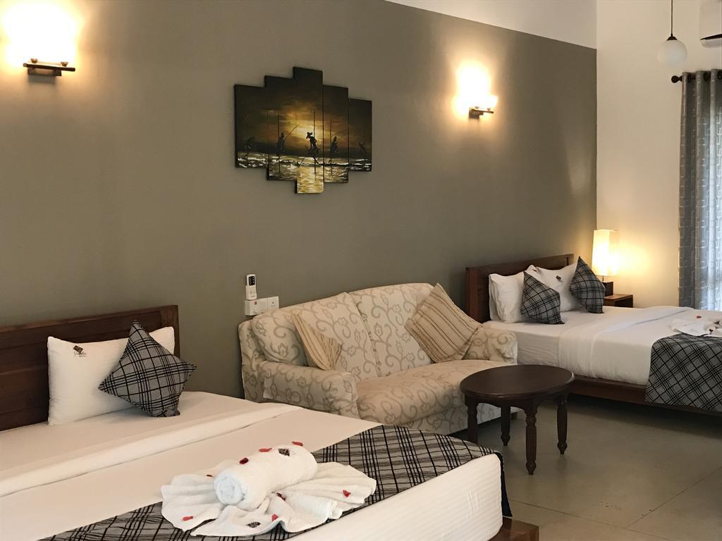 Hotel Heladiv Anuradhapura Exterior foto